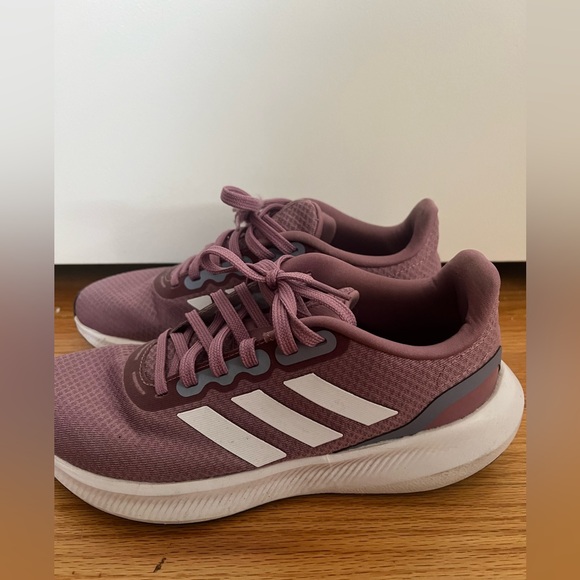 Women’s Adidas Cloud Foam Sneakers - Picture 4 of 8